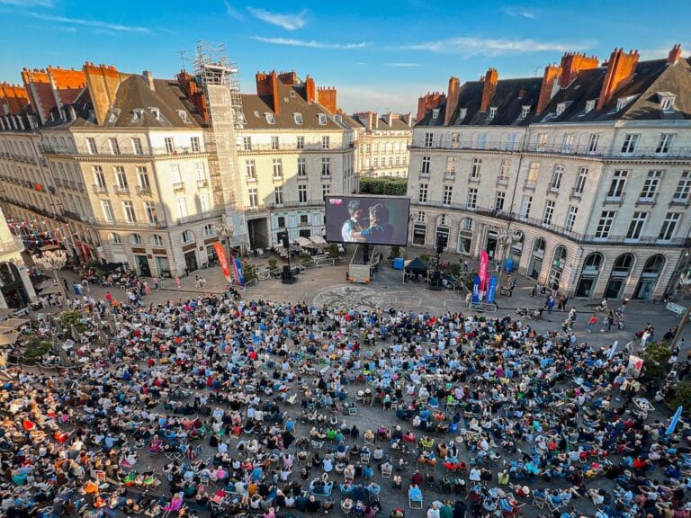 Opéra sur écrans