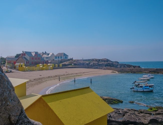 Plage Saint-Michel et ses cabines jaunes