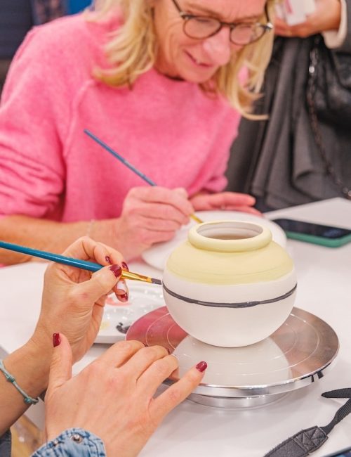 Atelier peinture sur céramique à Nantes