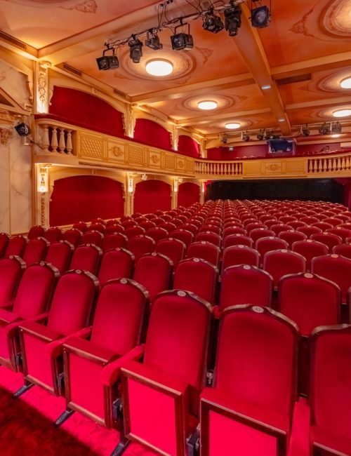 Salle Théâtre 100 Noms
